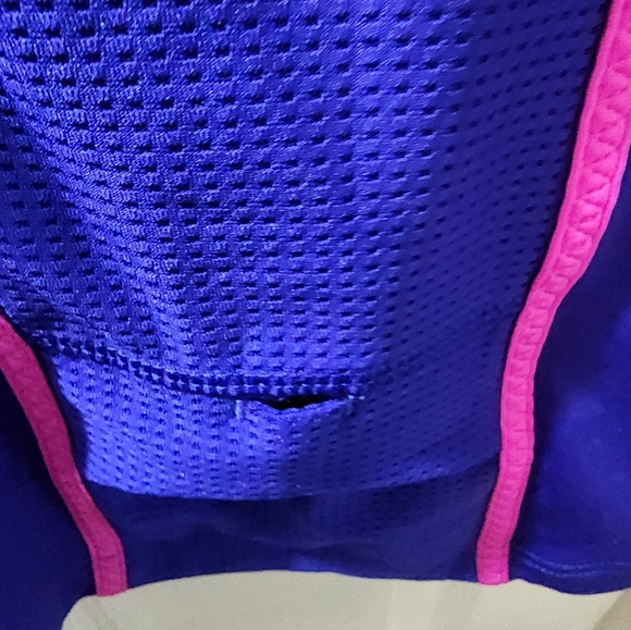 Fila Blue Athletic Running T-Shirt with Pink and Green Accents In Size Medium - Picture 9 of 14